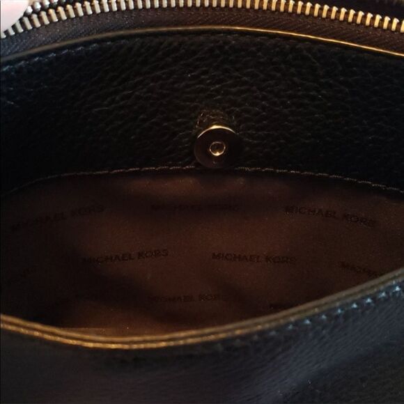 Michael Kors James Large Leather Clutch & Crossbody - Picture 11 of 13